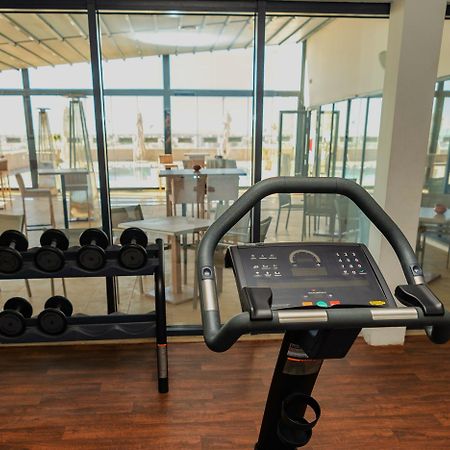 Radisson Hotel Sfax Exteriér fotografie The gym at the hotel