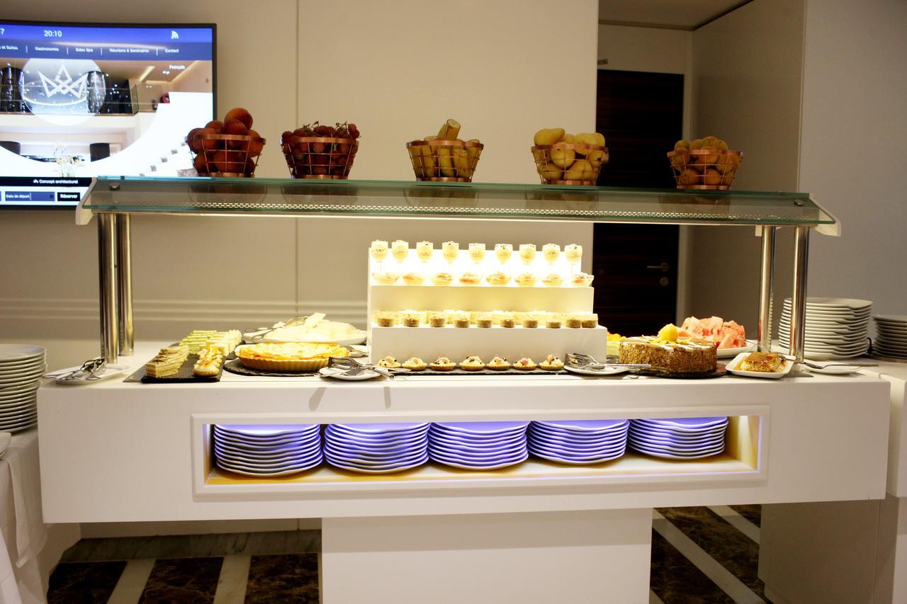 Radisson Hotel Sfax Exteriér fotografie A dessert buffet