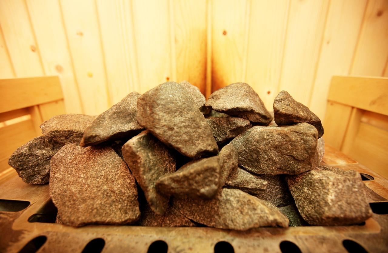 Radisson Hotel Sfax Exteriér fotografie Stones in a sauna