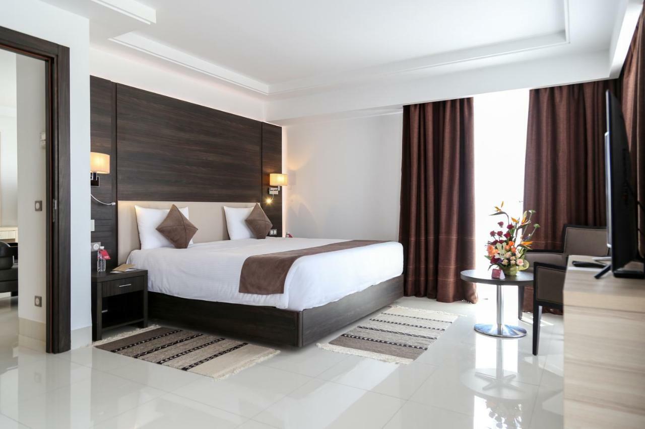 Radisson Hotel Sfax Exteriér fotografie A bedroom at the hotel