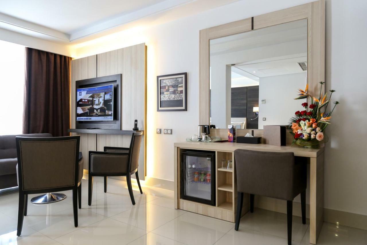 Radisson Hotel Sfax Exteriér fotografie A room at the hotel