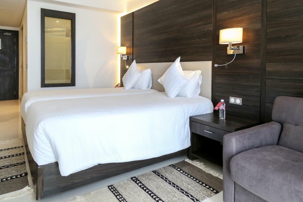 Radisson Hotel Sfax Exteriér fotografie A room at the hotel